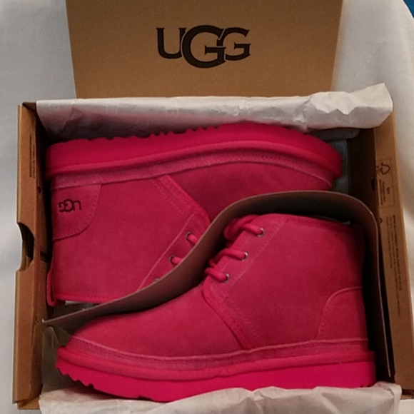 Kids size 3Y (wmns 4.5) Pink Mid Top Ugg boot